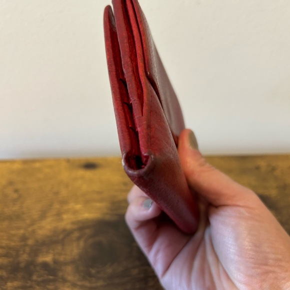 Gucci Red Leather Wallet - Picture 3 of 7